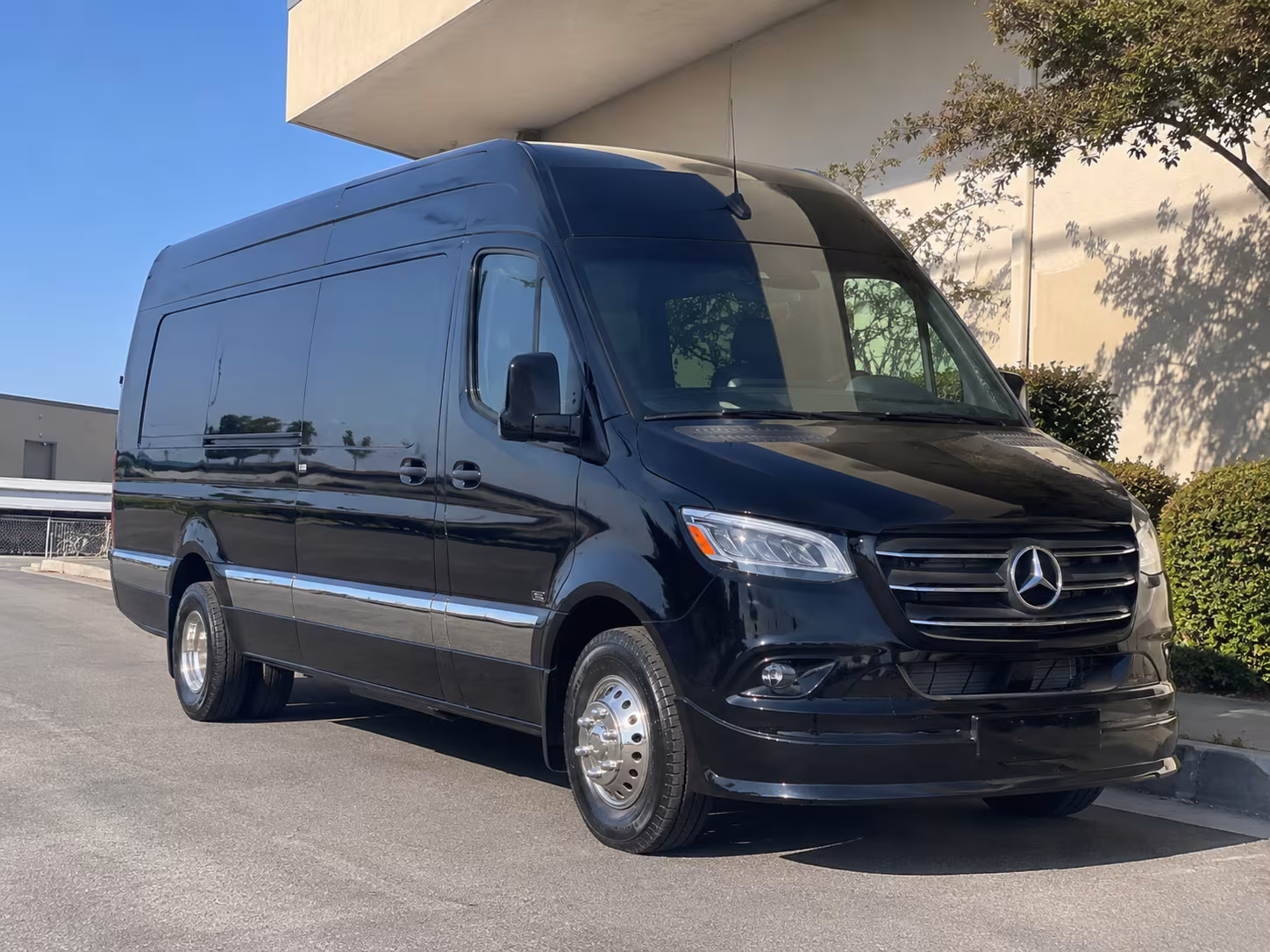 bus rental options for lehi trips