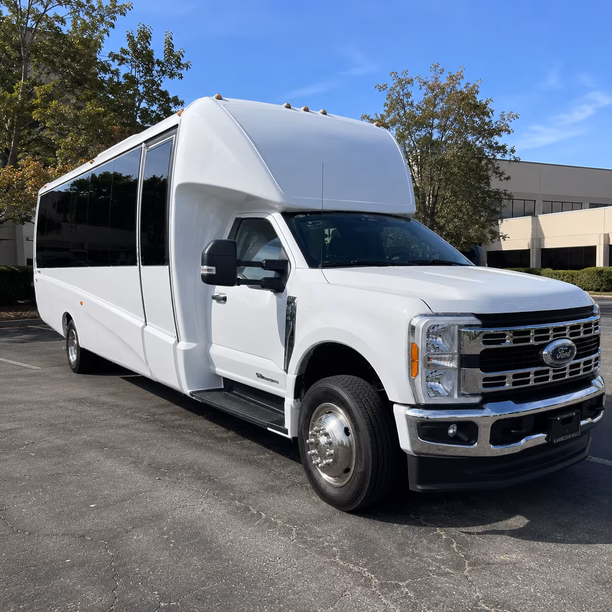 easily book transportation for your next prom 1