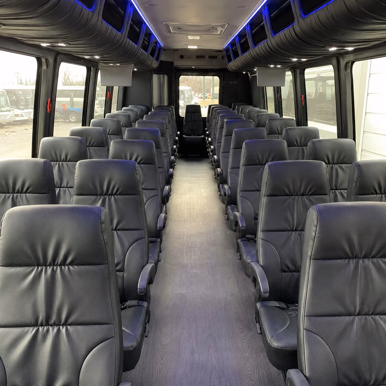 easily book transportation for your next prom 5
